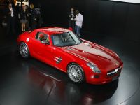 Mercedes-Benz SLS Gullwing Frankfurt (2011) - picture 2 of 10