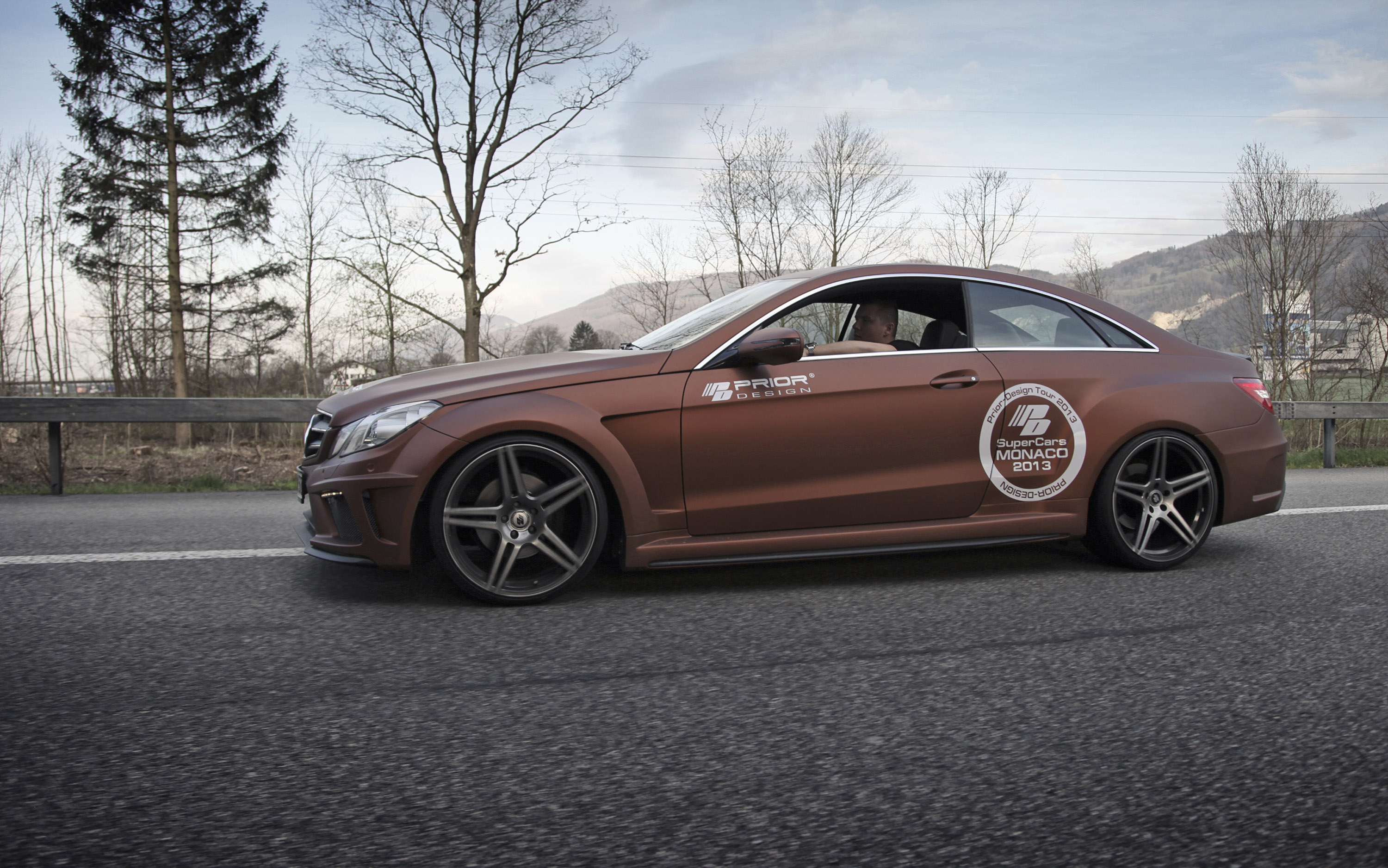 Mercedes E-Class Coupe PD850 BLACK EDITION Widebody