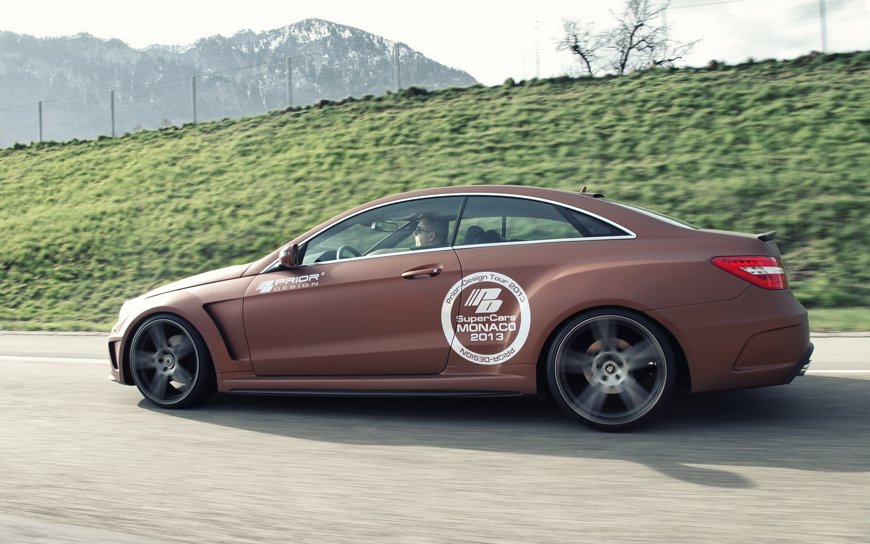 Mercedes E-Class Coupe PD850 BLACK EDITION Widebody