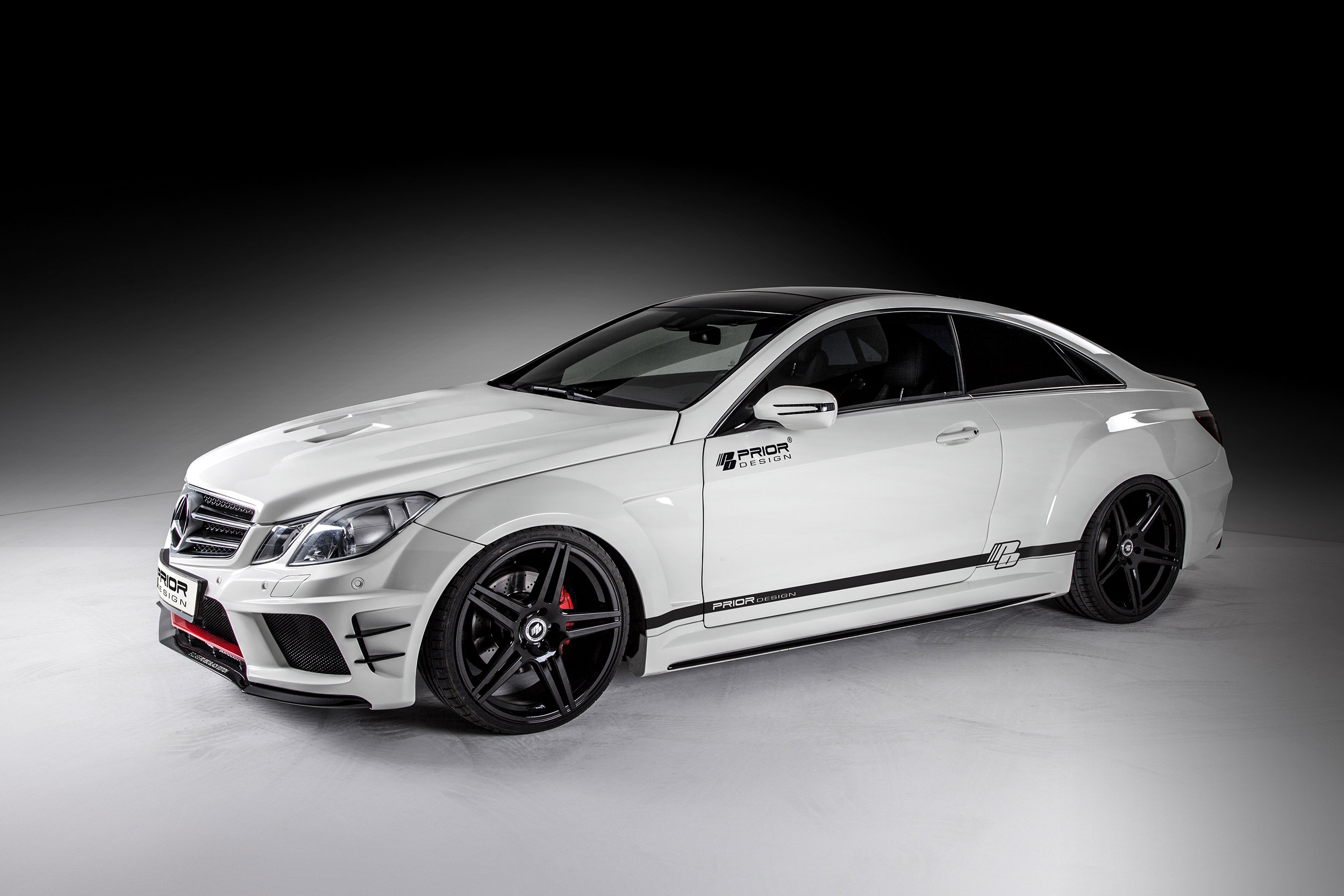 Mercedes E-Class Coupe PD850 BLACK EDITION Widebody