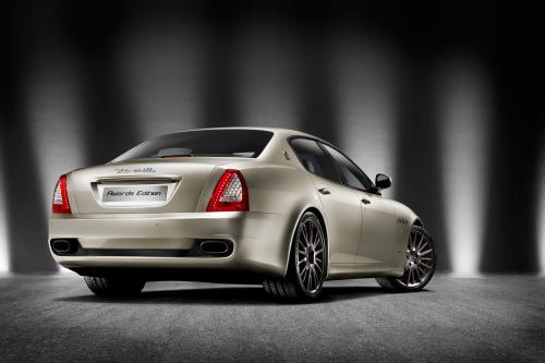Meserati Quattroporte Sport GT S Awards Edition (2010) - picture 1 of 8