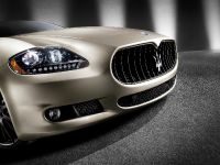 Meserati Quattroporte Sport GT S Awards Edition (2010) - picture 3 of 8