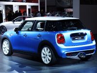 MINI 5 Door Paris (2014) - picture 6 of 6