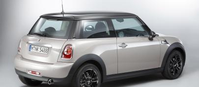 MINI Baker Street (2012) - picture 4 of 15