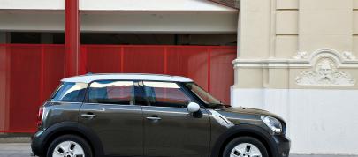 MINI Cooper Countryman (2010) - picture 4 of 21