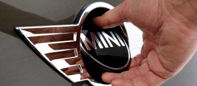 MINI Cooper Countryman (2010) - picture 15 of 21