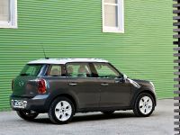 MINI Cooper Countryman (2010) - picture 6 of 21