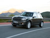 MINI Cooper Countryman (2010) - picture 11 of 21