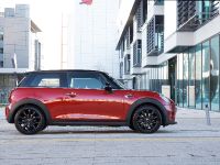 MINI Cooper D Hatch (2014) - picture 8 of 17