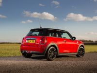 MINI Cooper D Hatch (2014) - picture 10 of 17
