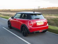 MINI Cooper D Hatch (2014) - picture 11 of 17