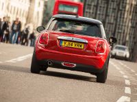 MINI Cooper D Hatch (2014) - picture 14 of 17