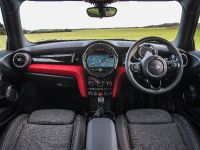 MINI Cooper D Hatch (2014)