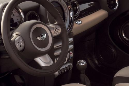 MINI Cooper D (2008) - picture 9 of 9