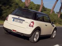 Mini Cooper D (2008) - picture 5 of 9