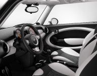 MINI Cooper S 50 Camden (2009) - picture 7 of 9