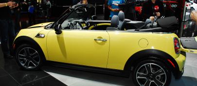 MINI Cooper S Convertible Detroit (2009) - picture 4 of 7