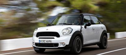 MINI Cooper S Countryman (2010) - picture 4 of 30