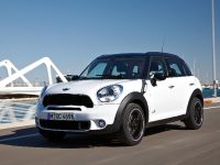 MINI Cooper S Countryman (2010) - picture 8 of 30