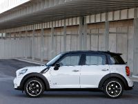 MINI Cooper S Countryman (2010) - picture 6 of 30