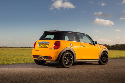 MINI Cooper S Hatch (2014) - picture 9 of 15