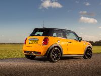 MINI Cooper S Hatch (2014)