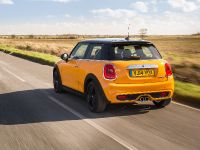 MINI Cooper S Hatch (2014) - picture 11 of 15