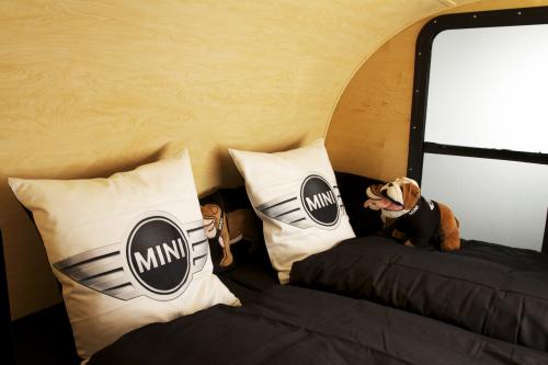 MINI Cowley Caravan (2012) - picture 8 of 10