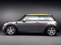 MINI E (2010) - picture 5 of 16