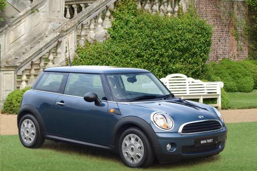 MINI First (2009) - picture 1 of 3