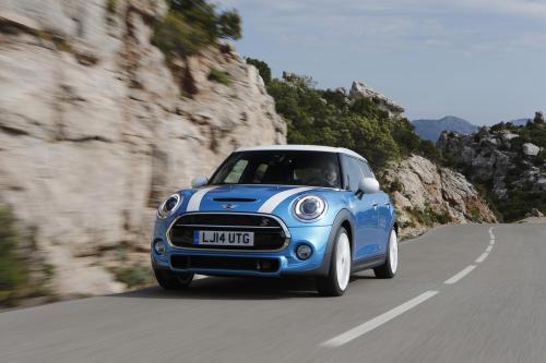 MINI Hardtop 4 Door (2014) - picture 1 of 5