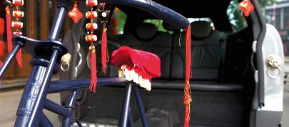 MINI visits the  olympics in beijing (2008) - picture 4 of 4