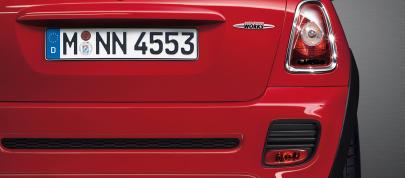 MINI John Cooper Works Clubman (2009) - picture 4 of 22