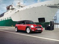 MINI John Cooper Works Clubman (2009) - picture 13 of 22