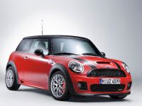 MINI John Cooper Works Clubman (2009) - picture 1 of 22