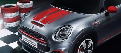 MINI John Cooper Works Concept (2013) - picture 7 of 11