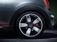 MINI John Cooper Works Concept (2013) - picture 10 of 11