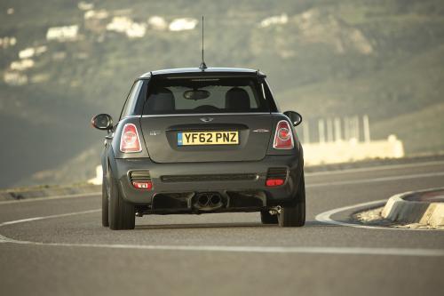 MINI John Cooper Works GP (2013) - picture 17 of 30