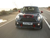 MINI John Cooper Works GP (2013) - picture 4 of 30