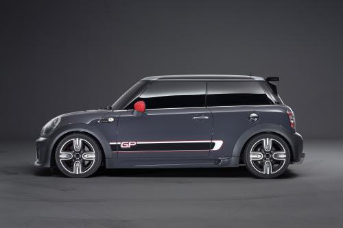 MINI John Cooper Works GT (2012) - picture 8 of 15