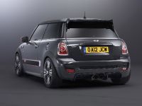 MINI John Cooper Works GT (2012) - picture 10 of 15