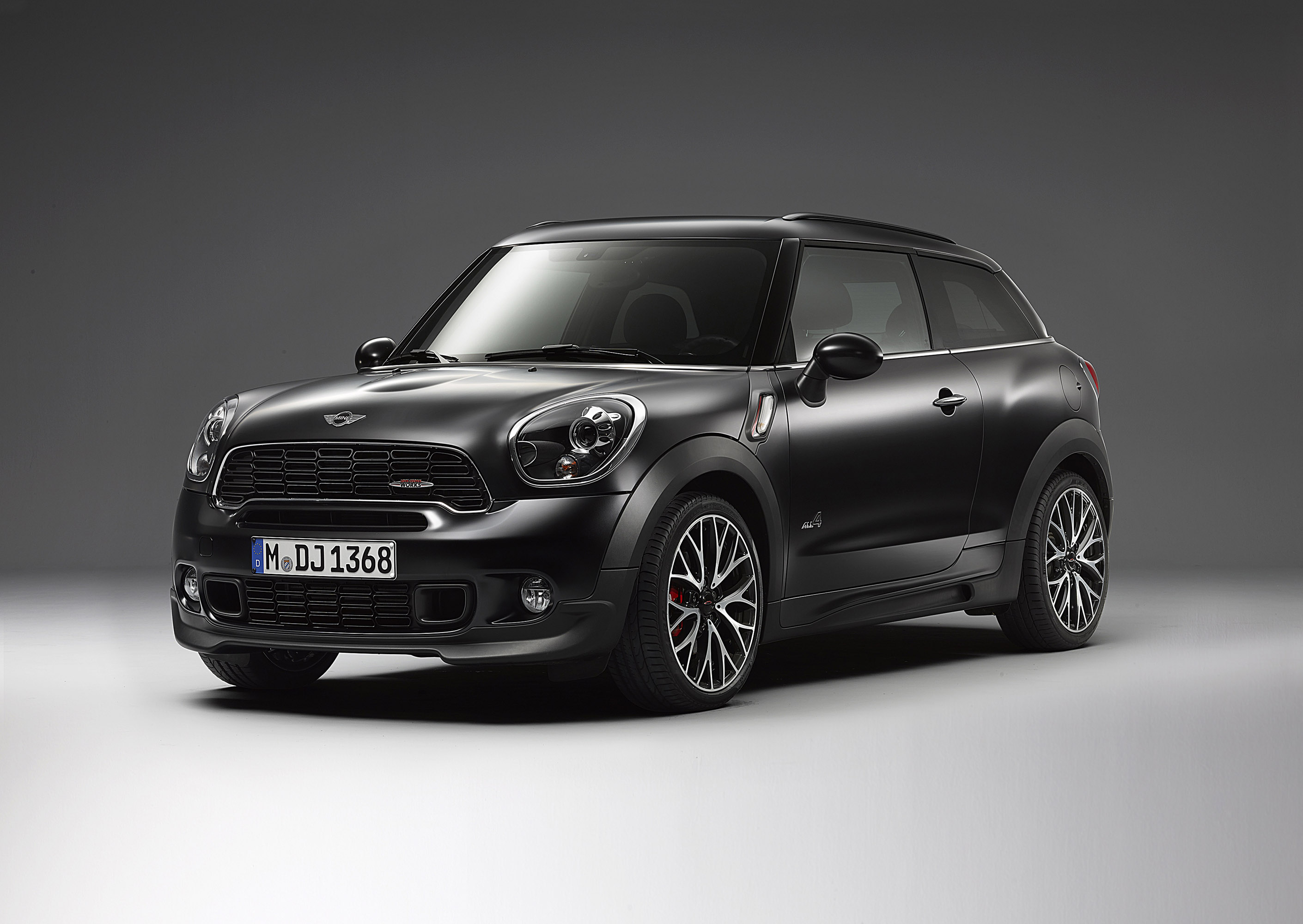 MINI John Cooper Works Paceman Frozen Black