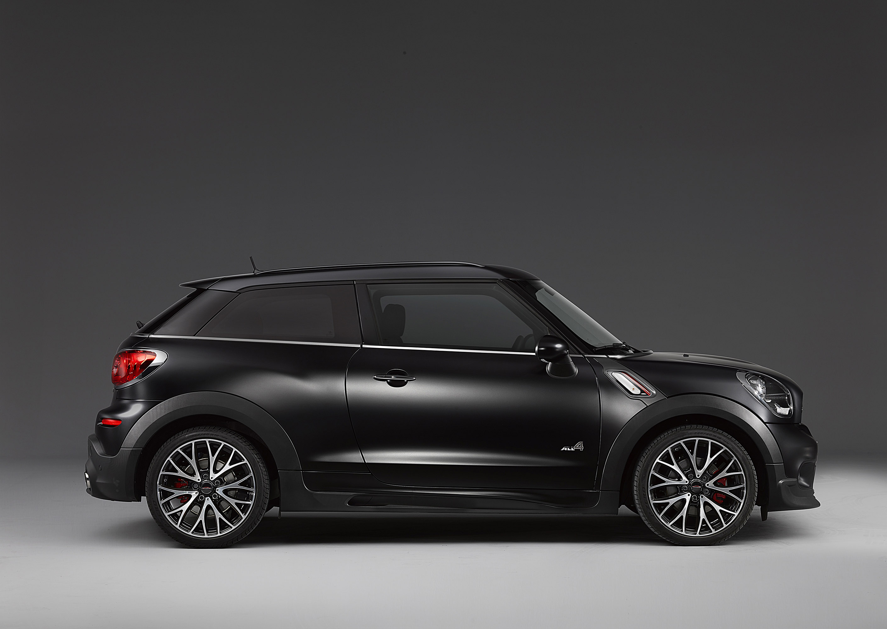 MINI John Cooper Works Paceman Frozen Black