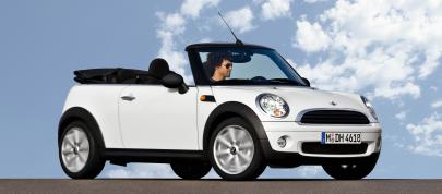 MINI One Cabrio (2010) - picture 4 of 4