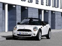 MINI One Cabrio (2010) - picture 1 of 4