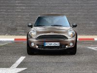 MINI One Clubman (2010) - picture 2 of 3