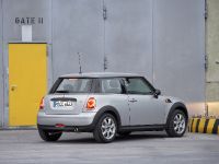 MINI One (2007)