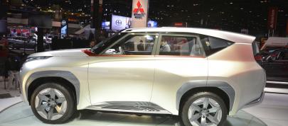 Mitsubishi Concept GC-PHEV Chicago (2015) - picture 7 of 15