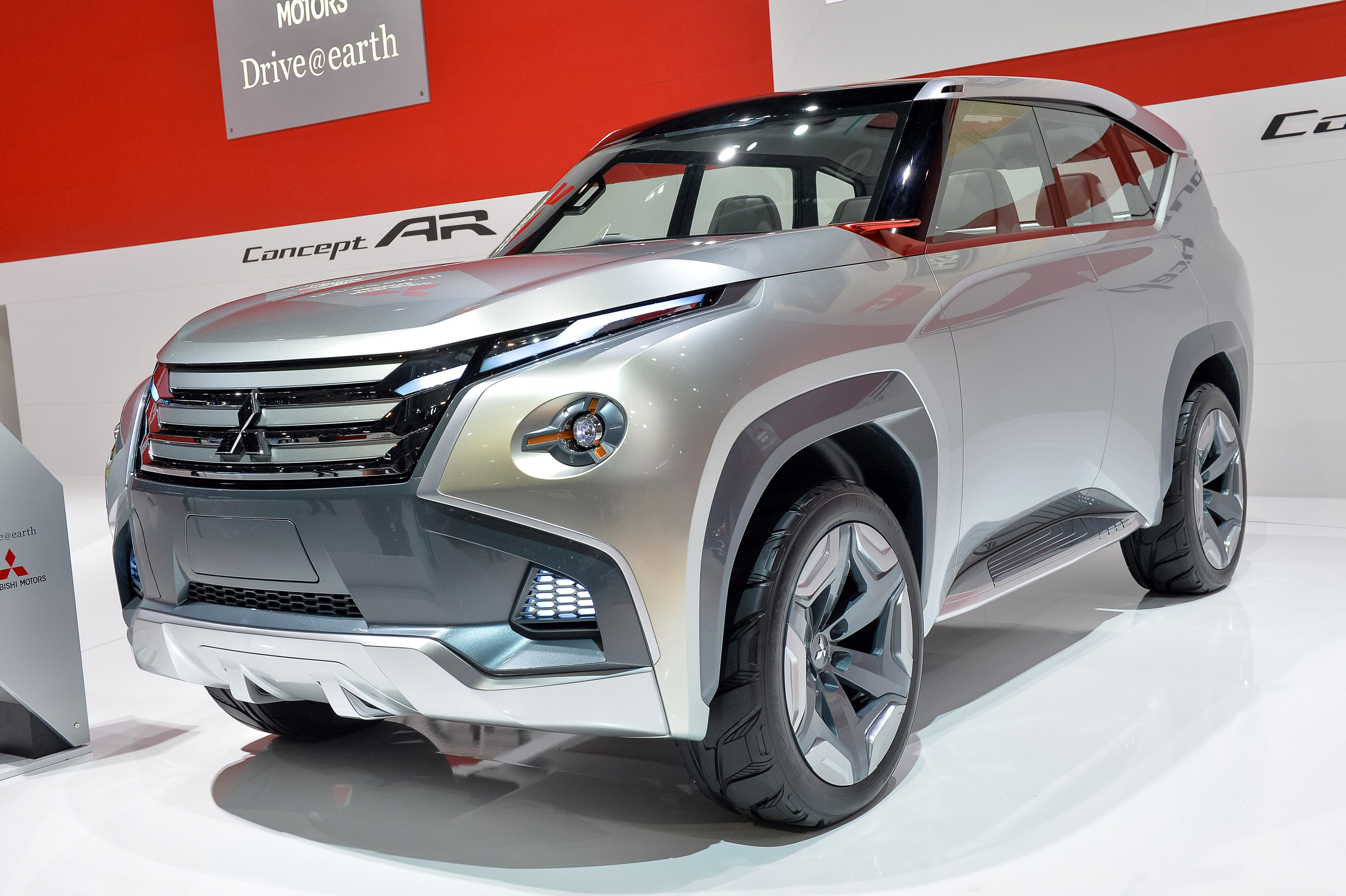 Mitsubishi Concept GC-PHEV Geneva