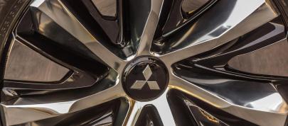 Mitsubishi Concept XR-PHEV Crossover (2015) - picture 4 of 7